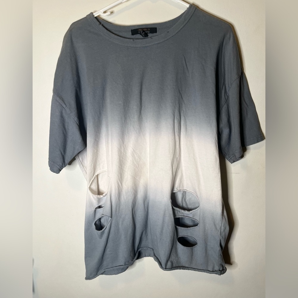 Tie dye distressed tee size XL